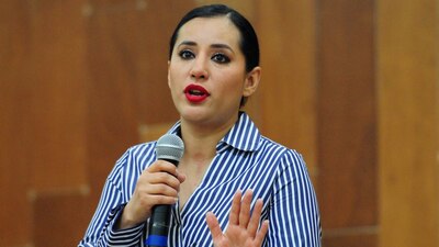 Un juez la suspendió de su cargo por la supuesta agresión a dos policías capitalinos