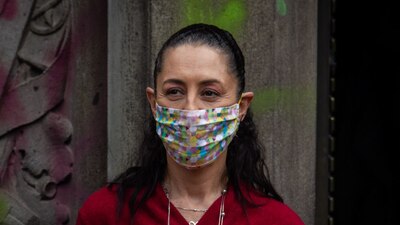 La jefa de gobierno tuvo que aislarse un par de días por temor a estar contagiada por COVID-19