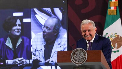 El historiador aseguró que, cuando Sheinbaum llegue al gobierno, México se convertirá en una "monarquía"