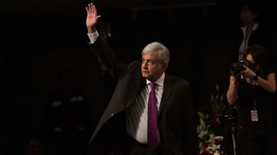 AMLO competirá por tercera ocasión por llegar a Los Pinos