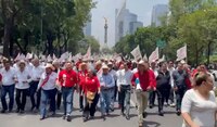 “No estás solo”: Priistas protestan en Reforma en defensa de ‘Alito’ Moreno