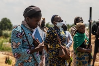 Así enterraron a una bebé de seis meses que murió por ébola en la República Democrática del Congo