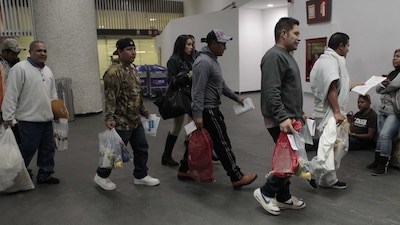 Los meses en los que hubo más deportaciones fueron abril, con 21,765; octubre, con 21,004, y mayo con 20,900.