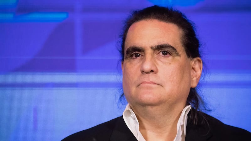 Poner las barbas a remojar