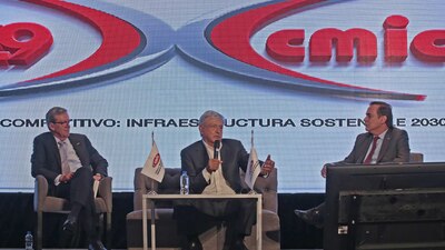 Este viernes AMLO acordó con el CCE realizar una mesa técnica para discutir en nuevo aeropuerto