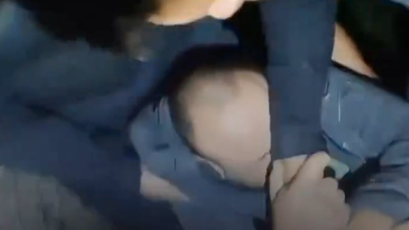 Pobladores de Hidalgo linchan a hombre acusado de intento de robo