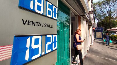 La depreciación del peso mexicano ante el dólar es de 1.16%