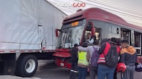 Choque entre tráiler y Metrobús deja al menos 9 heridos en Azcapotzalco