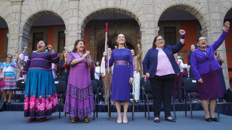 Sheinbaum presenta 10 acciones por los derechos de las mujeres
