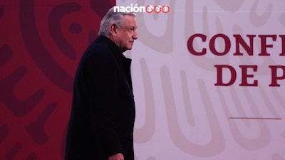 Fundó Morena, el partido que hoy gobierna dos terceras partes de México y en el que dijo, ya no militará