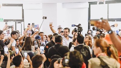 El emecista acusó que las encuestas de los medios no representan la opinión de sus seguidores