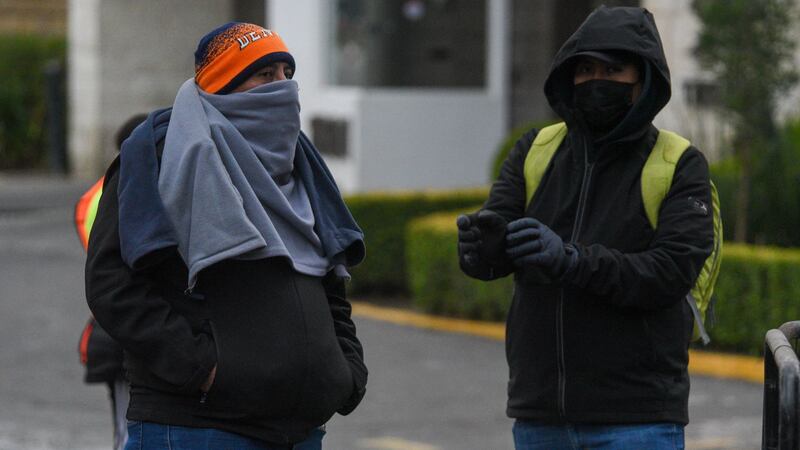 Activan doble alerta en 10 alcaldías de la CDMX por bajas temperaturas