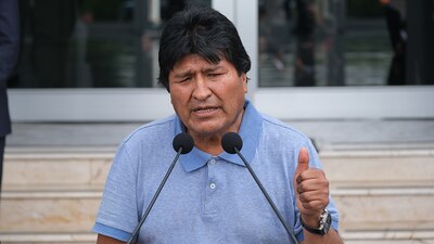 El expresidente de Bolivia llegó a México y agradeció al presidente López Obrador por darle asilo político