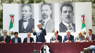 Gabriel García, Jesús Ramírez, Alfonso Romo, AMLO, Lázaro Cárdenas, Alejandro Esquer, Raymundo Artís y César Yáñez