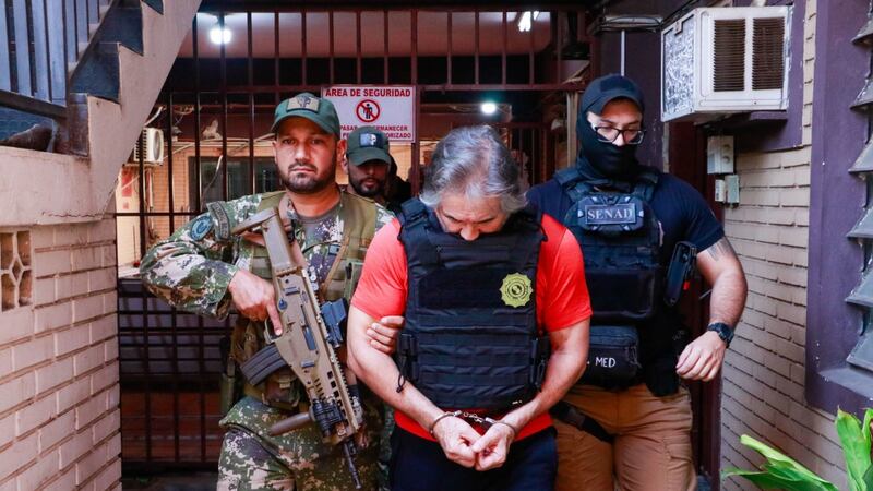 Traslado de Hernán Bermúdez a México: avión cambia de ruta y para en Colombia