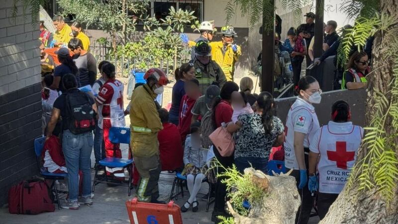 Se intoxican al menos 200 alumnos de 6 primarias de Tijuana, tras consumir pollo en mal estado