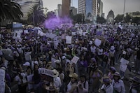 Línea del tiempo: Durante años ellas han tenido que luchar por sus derechos...