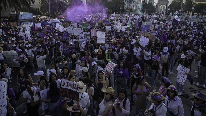 Línea del tiempo: Durante años ellas han tenido que luchar por sus derechos...