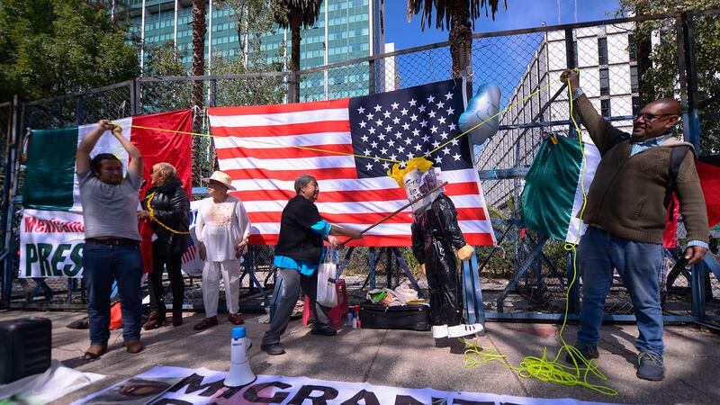 Protestan en México, EU y Panamá contra el regreso de Donald Trump a la Casa Blanca