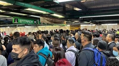 Usuarios reportaron saturación en varias líneas del transporte