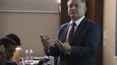 El exsecretario de Seguridad podría salir bien librado de los alegatos en su contra, según su defensa