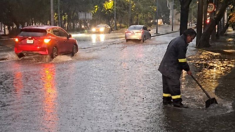 Ponen en alerta a toda la CDMX por lluvias intensas; “hay posibilidad de deslaves”, dice PC