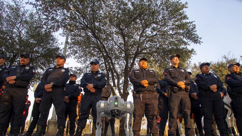 NL incorpora perros robot a la seguridad del Estadio Monterrey rumbo al Mundial 2026