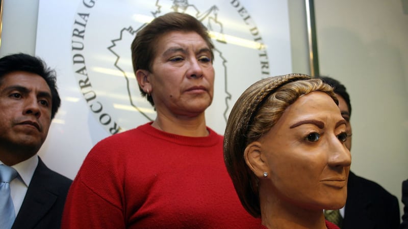 Difunden foto inédita de ‘La Mataviejitas’ en su bautizo dentro de Santa Martha Acatitla