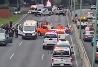 Motociclista muere tras salir proyectado en choque en Periférico Sur; reportan personas lesionadas