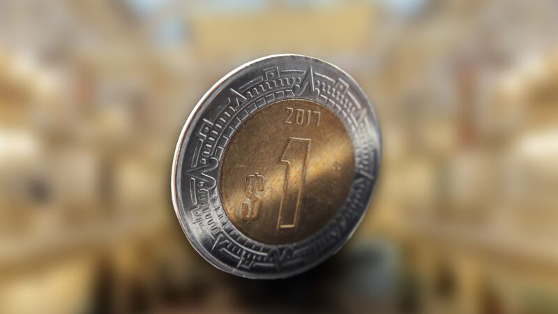 Peso cierra semana con amplia ventaja frente al dólar; se queda en 18.63