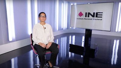 Dejó su puesto por supuestas presiones de la presidenta del INE