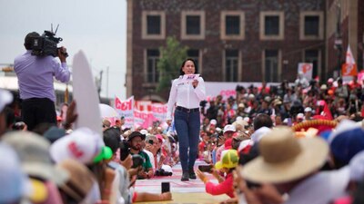 La candidata del PRI cerró campaña en el centro de Toluca