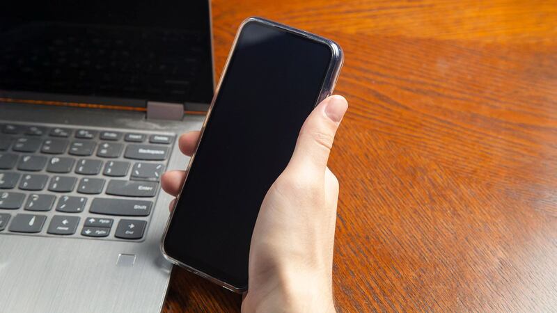 Condusef alerta sobre fraudes al solicitar créditos en línea; estafadores piden anticipos