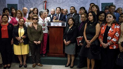 Morena enlató una iniciativa que les permitiría quedarse más tiempo al frente de la Mesa Directiva