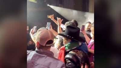 Fans de la agrupación mexicana subieron al escenario