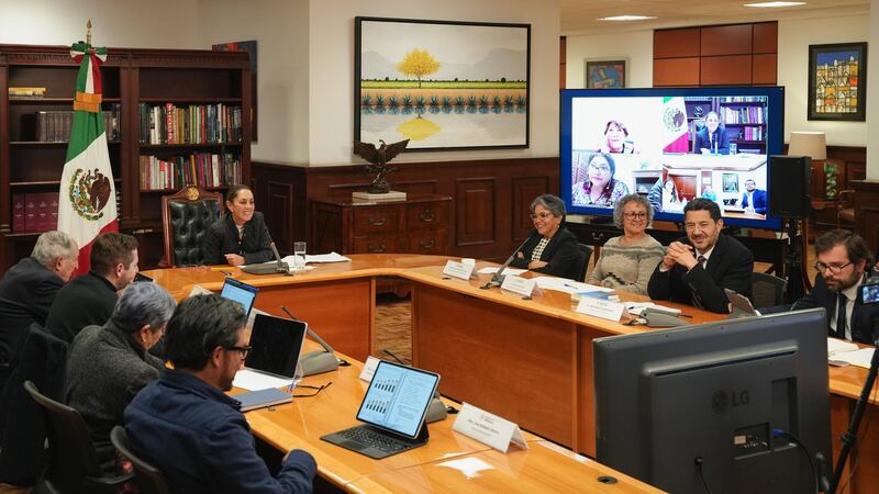 Sheinbaum revisa con gobernadores los avances del IMSS-Bienestar en los estados