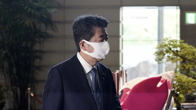 Abe se convirtió en el primer ministro más joven de Japón en 2006