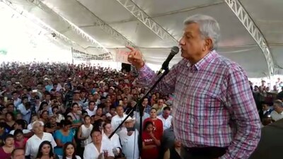 AMLO dejó clara su postura sobre la reforma educativa de Peña