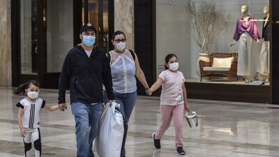 Entre ayer y hoy se confirmaron seis mil 995 casos nuevos del virus