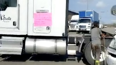 Los choferes exigen la presencia de la autoridad en la aduana para un diálogo