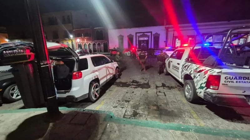 Asesinan a 2 comerciantes afuera del bar ‘La Bamba’ en San Luis Potosí