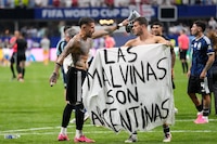 “Las Malvinas son argentinas”: el polémico mensaje de futbolistas tras eliminar a Inglaterra