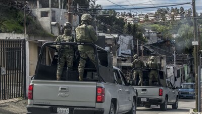 La presencia de militares en las calles ha sido criticada por la oposición