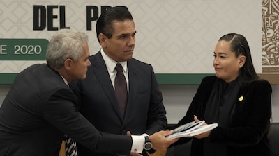 El gobernador de Michoacán pide anular la elección