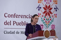 ¿Incumplieron otra vez? Anuncia Sheinbaum presentación de informe sobre farmacéuticas