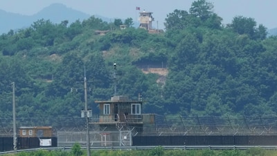 Una nueva ley que Corea del Norte adoptó en 2020, prohíbe la "ideología y la cultura reaccionarias"