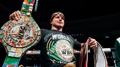 Saúl 'Canelo' Álvarez consiguió la victoria tras pelear contra Jermell Charlo