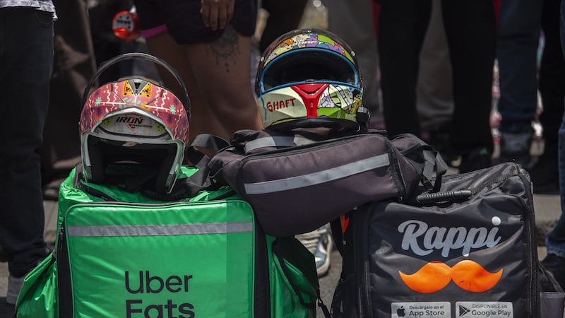 SCJN aprueba nuevo impuesto contra empresas de entrega por aplicación como Uber o DiDi, en CDMX