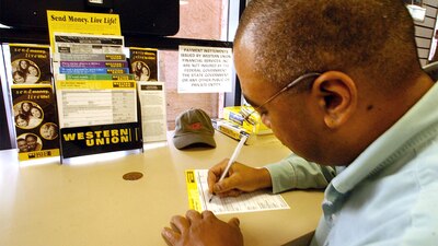 De acuerdo con analistas, el crecimiento de las remesas es por el impulso a la economía de EU