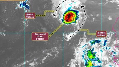 Tiene vientos máximos sostenidos de 65 kilómetros por hora